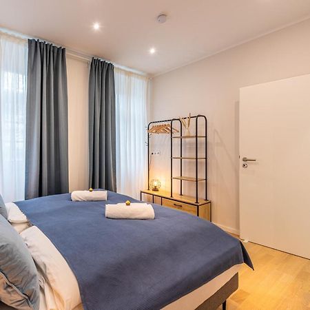 Vivid Luxury Apartment Ludwigsburg - Bluehendes Barock-Forum-Schloss-Modern 外观 照片