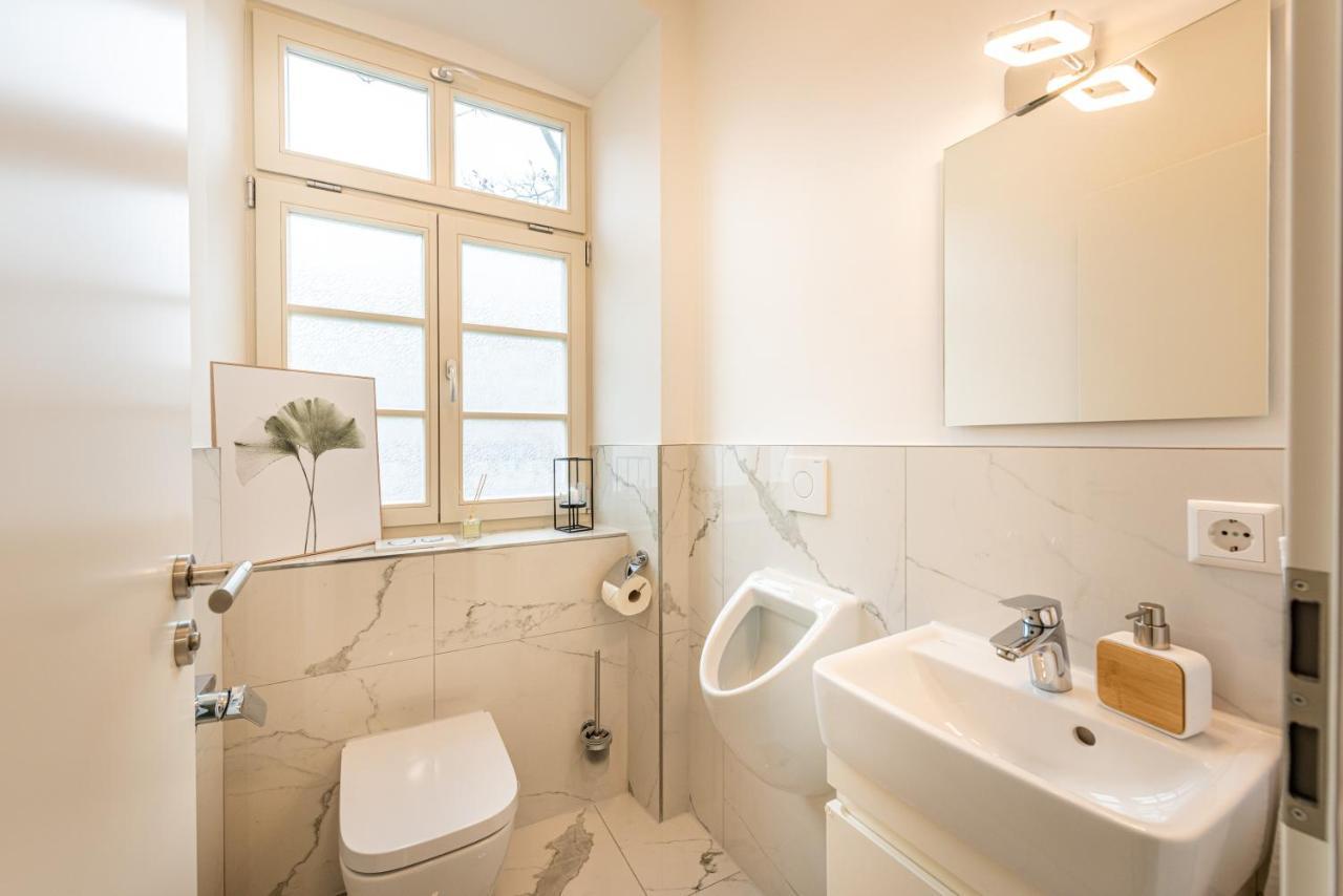 Vivid Luxury Apartment Ludwigsburg - Bluehendes Barock-Forum-Schloss-Modern 外观 照片