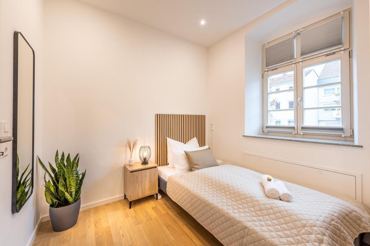 Vivid Luxury Apartment Ludwigsburg - Bluehendes Barock-Forum-Schloss-Modern 外观 照片