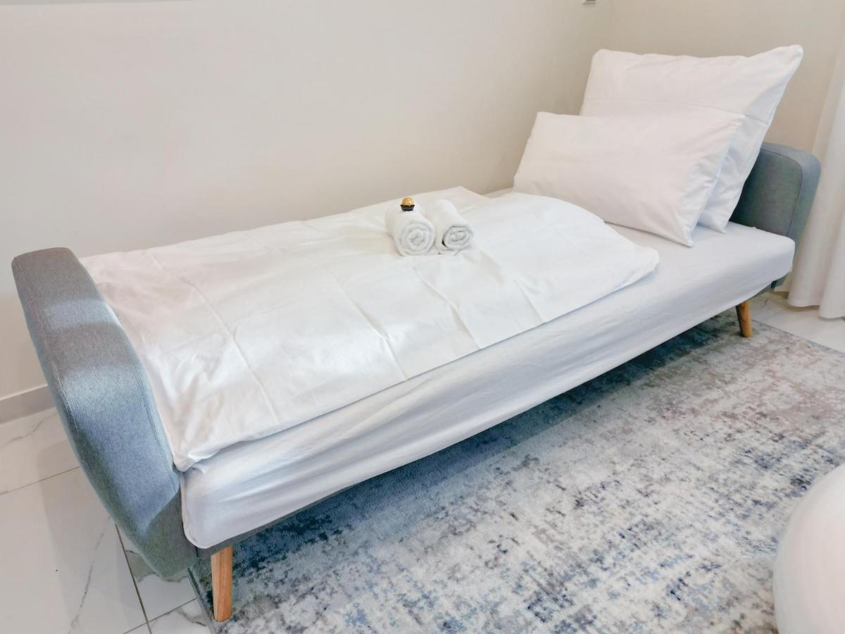 Vivid Luxury Apartment Ludwigsburg - Bluehendes Barock-Forum-Schloss-Modern 外观 照片