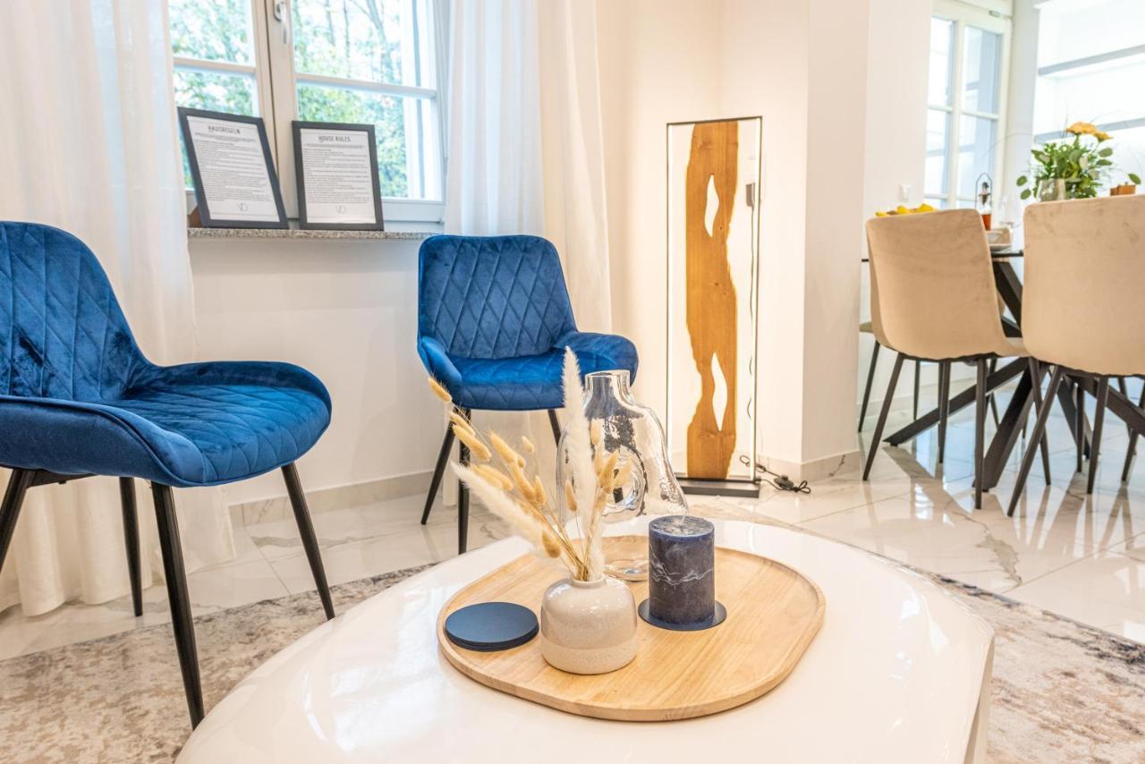 Vivid Luxury Apartment Ludwigsburg - Bluehendes Barock-Forum-Schloss-Modern 外观 照片